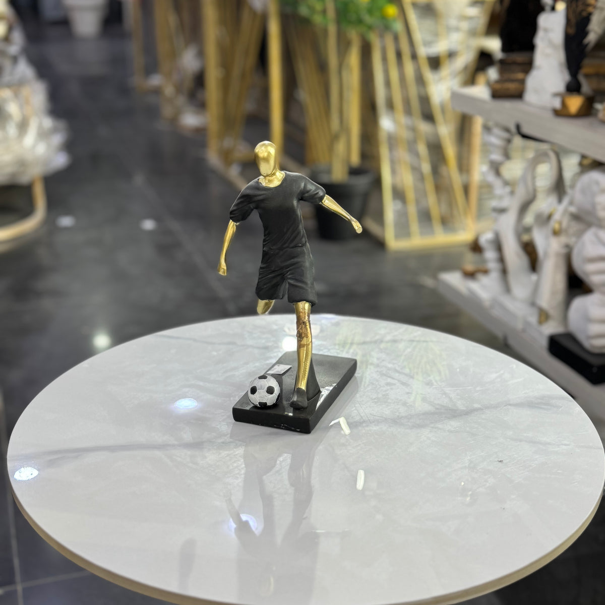 Black & Gold Football Player Sculpture – Modern Table Decor