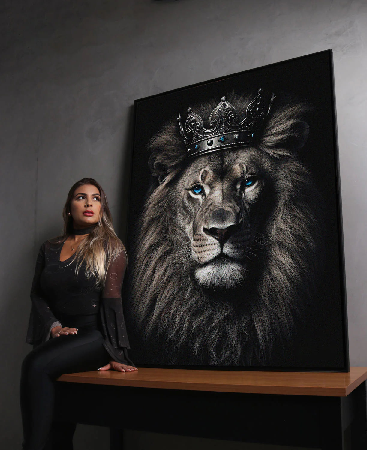 Royal Lion with Crown
