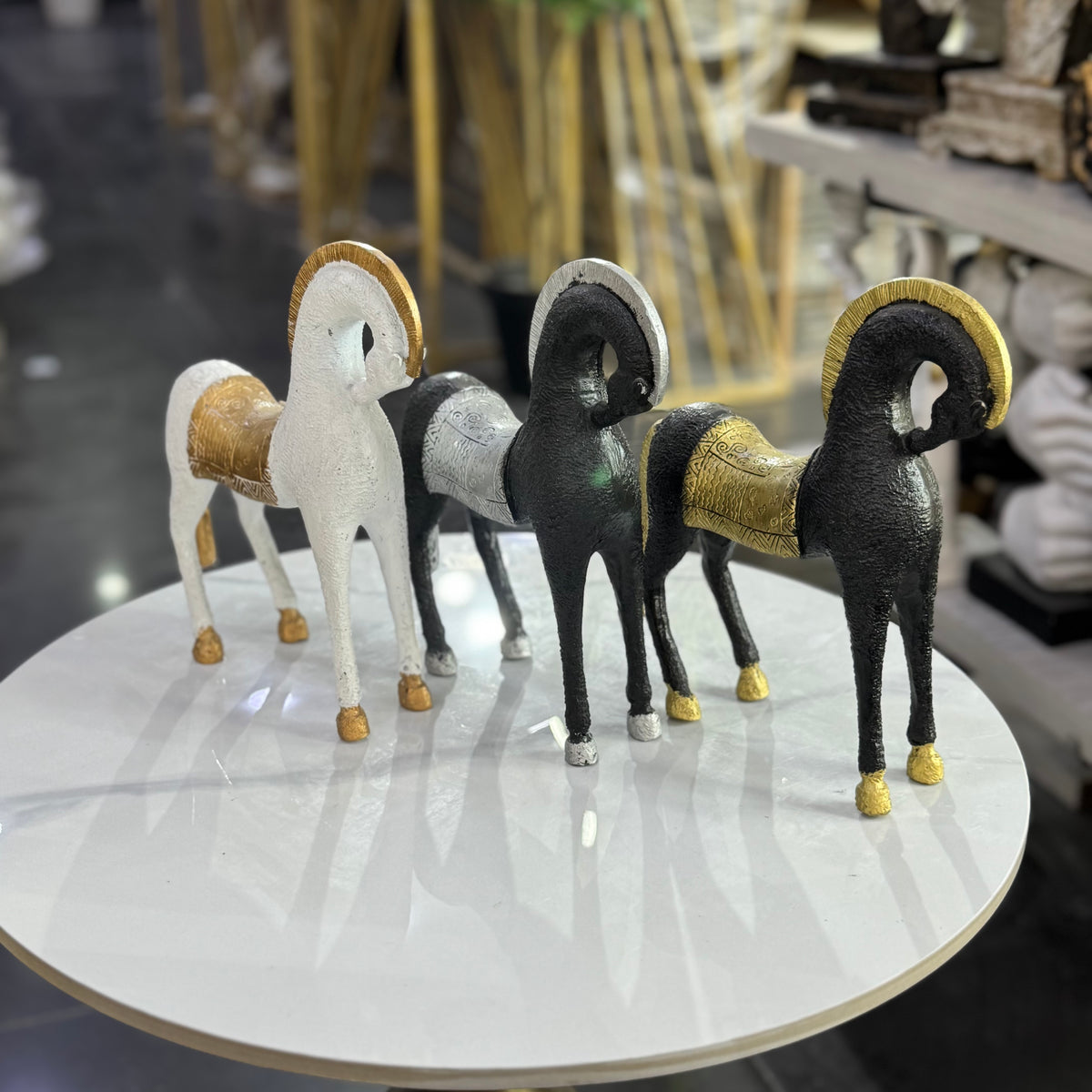 Royal Arabian Horse Sculpture – Luxury Table Decor