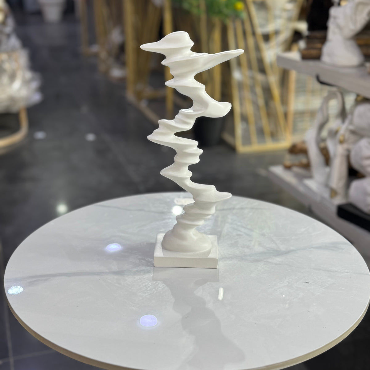 Abstract Flow Sculpture – Modern White Table Decor
