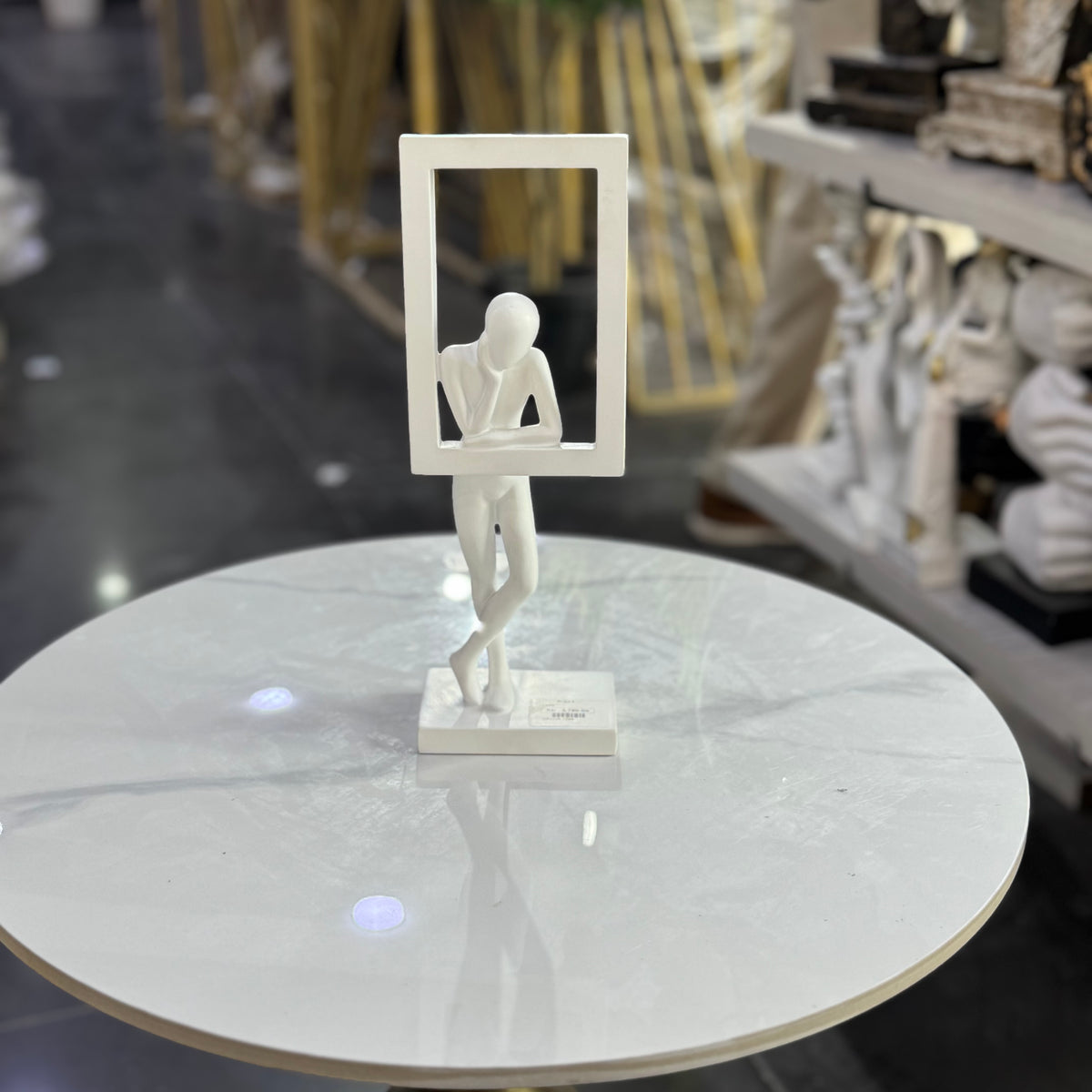 Modern Window Thinker Sculpture – Minimalist White Table Decor