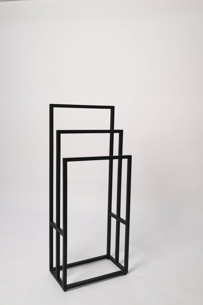 Bronza: Towel Stand